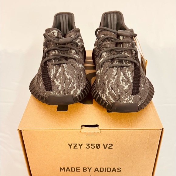 Adidas YEEZY Boost 350 V2 - Picture 3 of 12